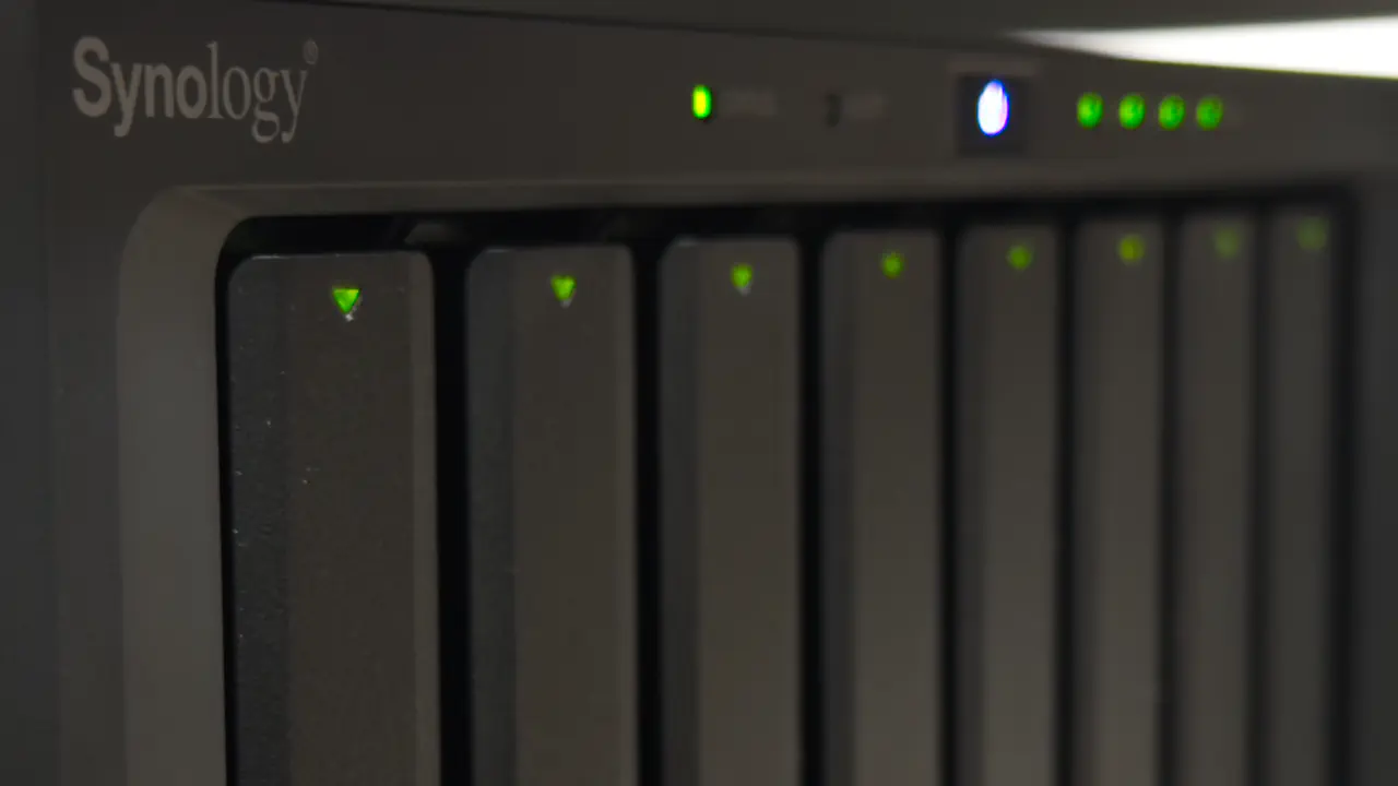 80万円のNASを導入した。DiskStation DS1821+構築作業 | ゆに